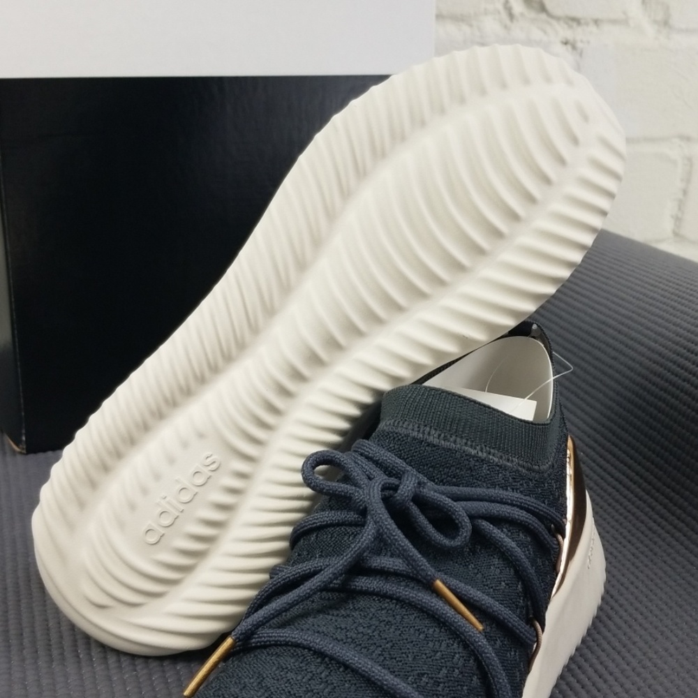 Adidas Ultimamotion Womens 10 - Picture 6 of 8